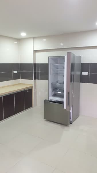 Apartment for Rent at Bangunan Anson (Anson Apartment) - Edward Lee - Kitchen - PropertyGuru.com.my
