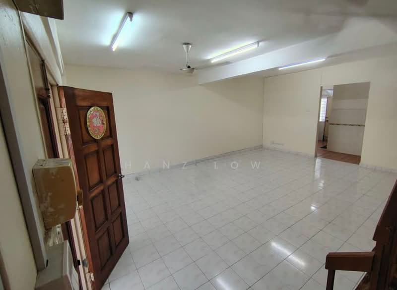 2-storey Terraced House for Rent in Cheras (Kuala Lumpur) - Hanz Low - Living Room - PropertyGuru.com.my