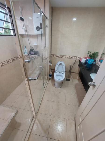 Rumah Teres 3-Tingkat untuk Dijual di Medan Idaman (Setapak) - Eddie Chan - Bathroom - PropertyGuru.com.my