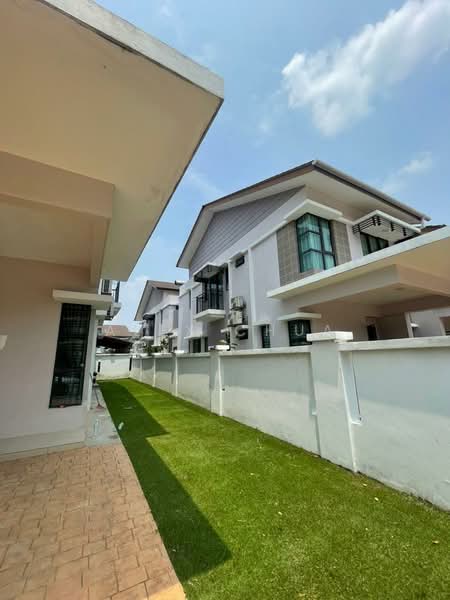 2-storey Terraced House for Rent in Kota Kemuning (Shah Alam) - Alex Chua - Exterior - PropertyGuru.com.my