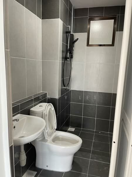 Servis Apartment untuk Dijual di V-Residensi 5 - Tracy Lee - Bathroom - PropertyGuru.com.my