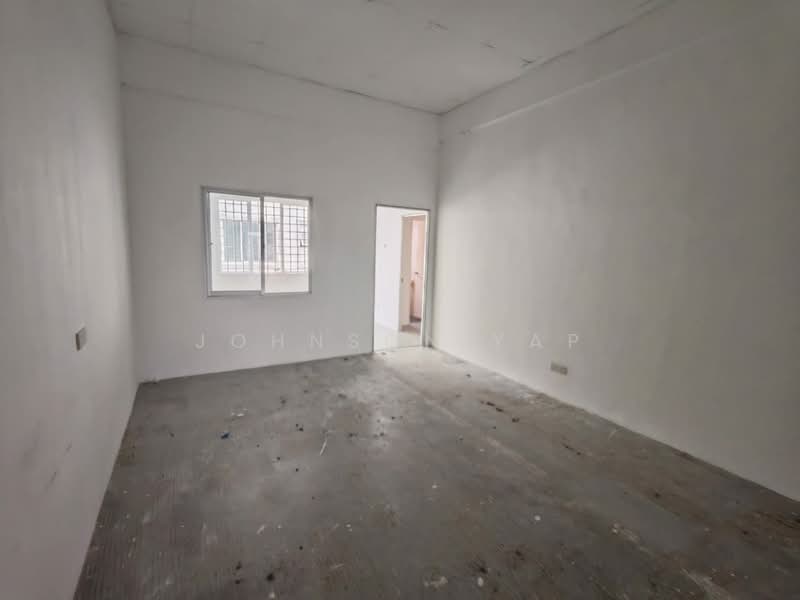 Shop / Office for Sale in Taman Sierra Perdana (Masai) - Johnson Yap - Interior - PropertyGuru.com.my