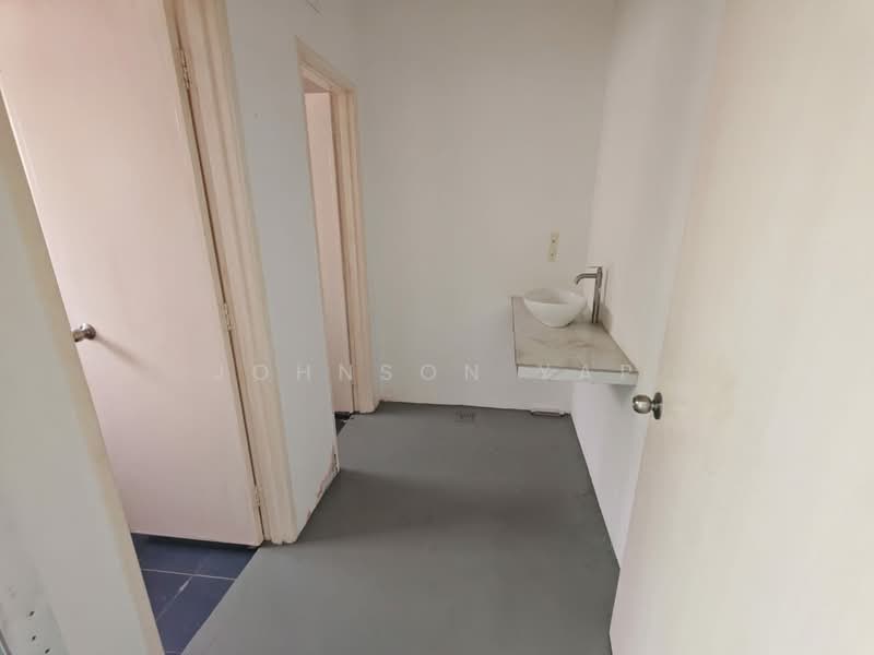 Shop / Office for Sale in Taman Sierra Perdana (Masai) - Johnson Yap - Interior - PropertyGuru.com.my