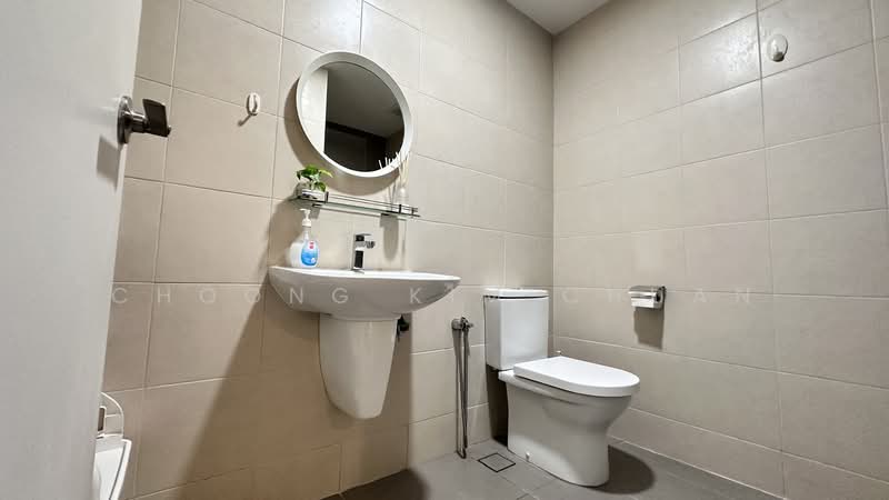 Condominium for Sale at Seri Riana Residence - Choong Kim Chuan - Master Bathroom - PropertyGuru.com.my