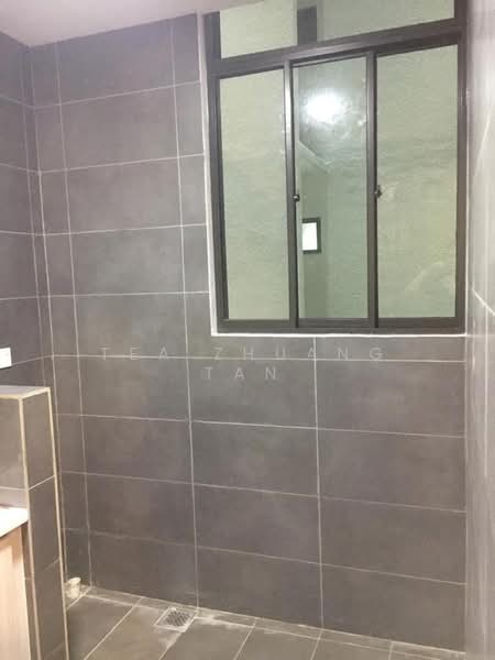 Servis Apartment untuk Dijual di Citizen @ Old Klang Road - Tea Zhuang Tan - Bathroom - PropertyGuru.com.my