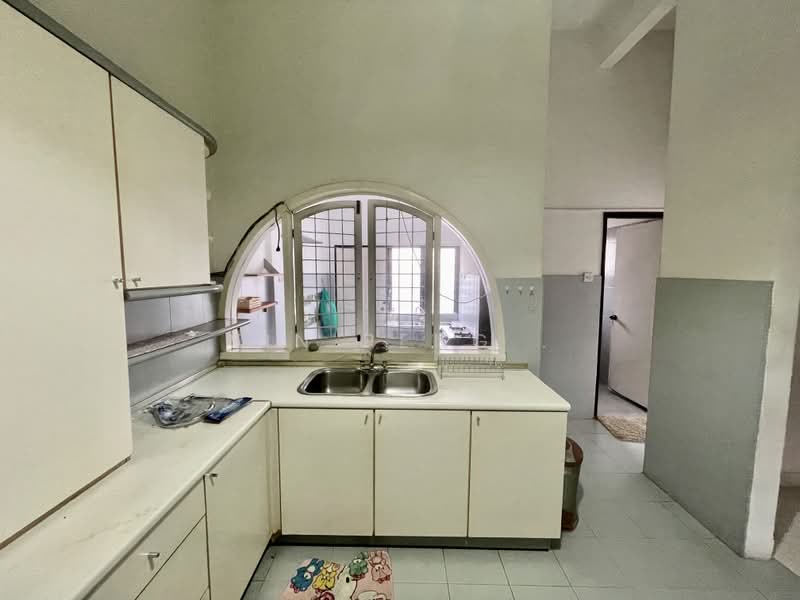 2-storey Terraced House for Rent in Taman Tun Dr Ismail (Kuala Lumpur) - Yin Peng . - Kitchen - PropertyGuru.com.my