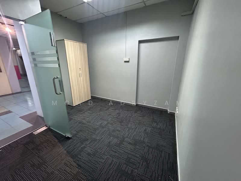 Office for Sale in Shah Alam (Selangor) - Mohd Adryzam - Interior - PropertyGuru.com.my