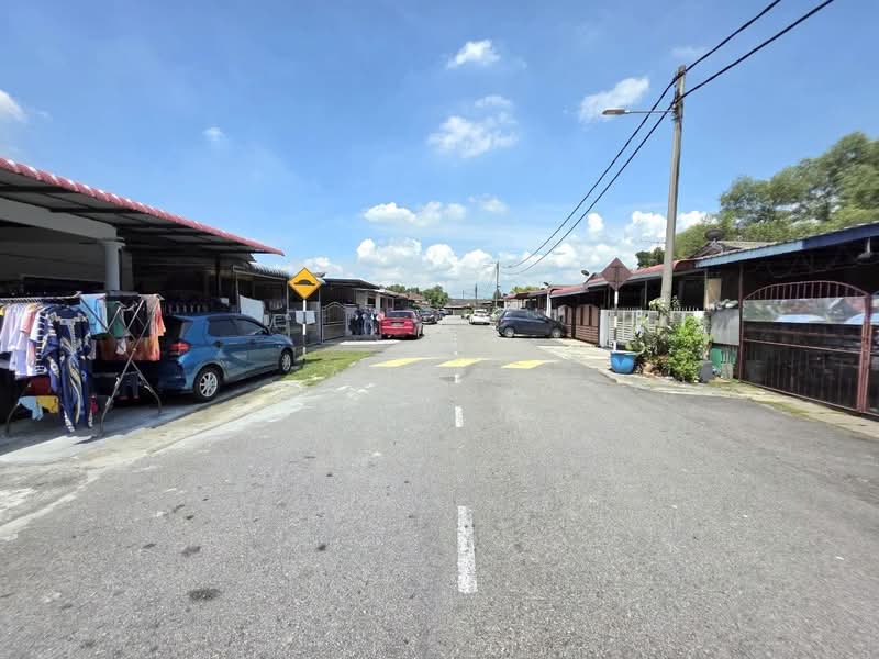 1-storey Terraced House for Sale in Taman Klang Perdana (Kapar) - Azmi . - PropertyGuru.com.my
