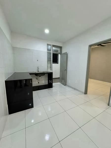 2-storey Terraced House for Sale in Gelang Patah (Johor) - Ellen Yeap - Kitchen - PropertyGuru.com.my