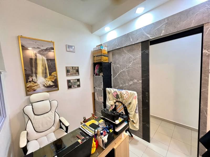 Apartment for Sale at Lake View Suites - Kay Ng - Study - PropertyGuru.com.my