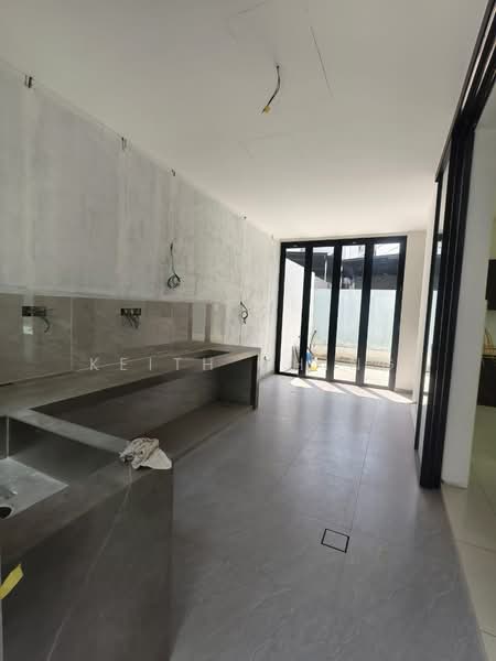Rumah Teres 2 Tingkat untuk Dijual di Taman Seri Austin (Tebrau) - Keith Ching - Kitchen - PropertyGuru.com.my