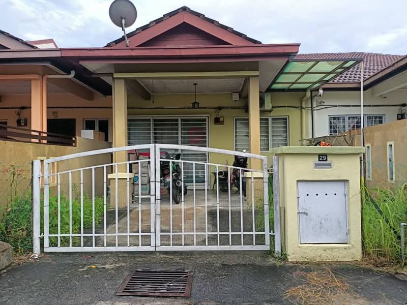 2-storey Terraced House for Sale in Bandar Putra Permai (Seri Kembangan) - JK Leong - Exterior - PropertyGuru.com.my