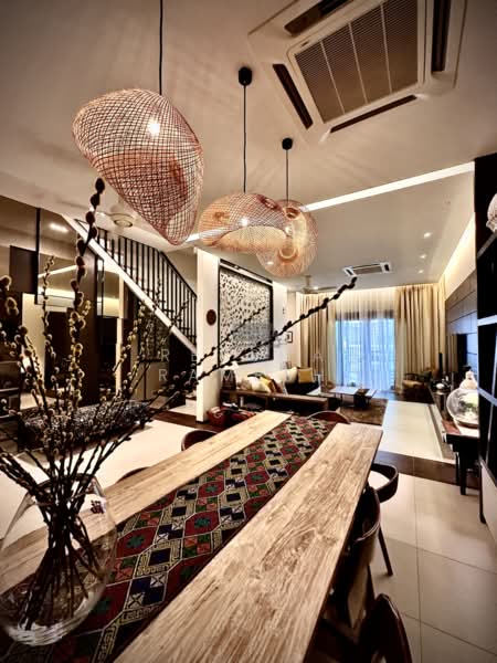 Rumah Berkembar untuk Dijual di Tanjung Bungah (Penang) - Ressha Ramesh - Living Room - PropertyGuru.com.my