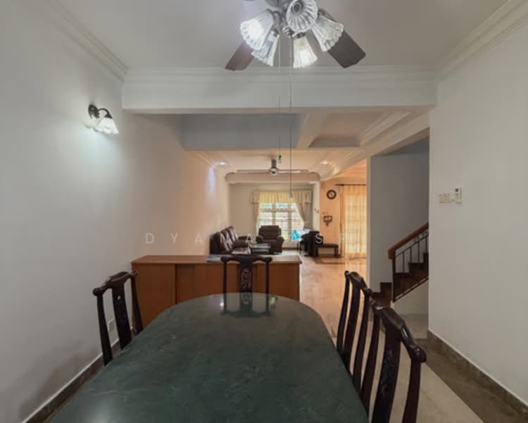 2-storey Terraced House for Sale in Bukit Jelutong (Shah Alam) - Dyana Asri - Living Room - PropertyGuru.com.my