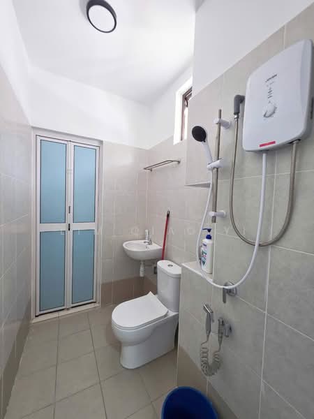 Rumah Teres untuk Dijual di Batu Pahat (Johor) - Lim Qiao Yi - Bathroom - PropertyGuru.com.my