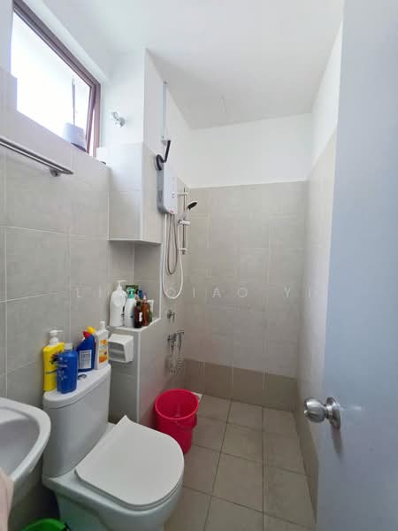 Rumah Teres untuk Dijual di Batu Pahat (Johor) - Lim Qiao Yi - Bathroom - PropertyGuru.com.my