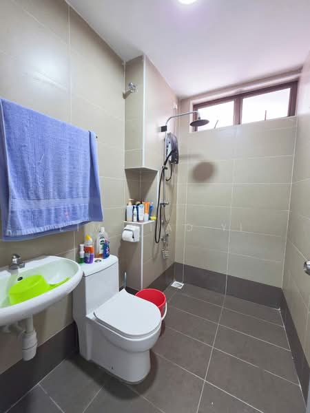 Rumah Teres untuk Dijual di Batu Pahat (Johor) - Lim Qiao Yi - Bathroom - PropertyGuru.com.my