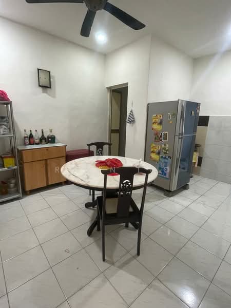 Rumah Teres 1 Tingkat untuk Dijual di Taman Kulai Besar (Kulai) - Robin Teo - Kitchen - PropertyGuru.com.my