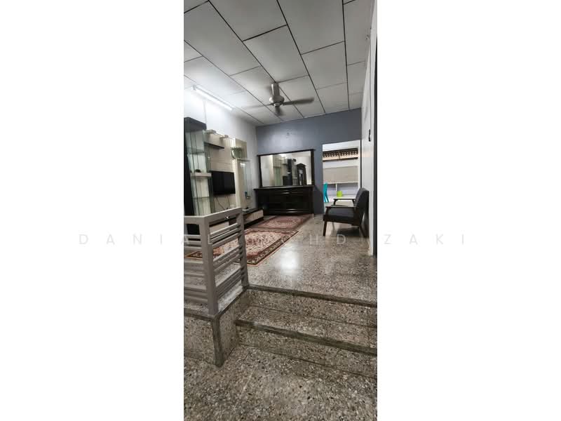 Rumah Berkembar untuk Dijual di Taman Sri Ilham (Alor Setar) - Danial Mohd Zaki - Living Room - PropertyGuru.com.my