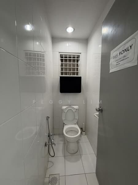 Pejabat untuk Disewa di Petaling Jaya (Selangor) - Peggy Lim - Bathroom - PropertyGuru.com.my