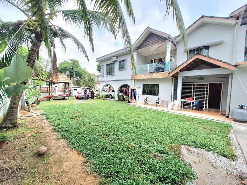 Semi-Detached House for Sale in Shah Alam (Selangor) - Azmi . - Exterior - PropertyGuru.com.my