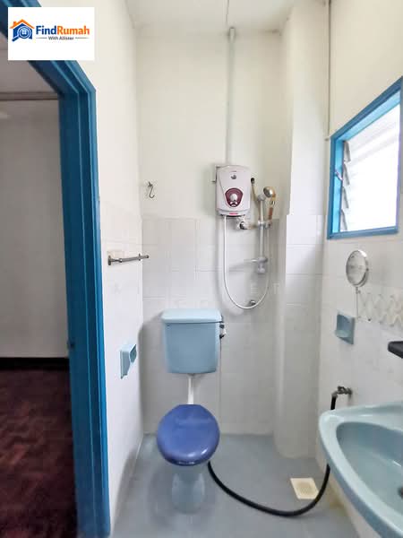 Terraced House for Sale in Usj 13 (Subang Jaya) - Allister Seow - Bathroom - PropertyGuru.com.my