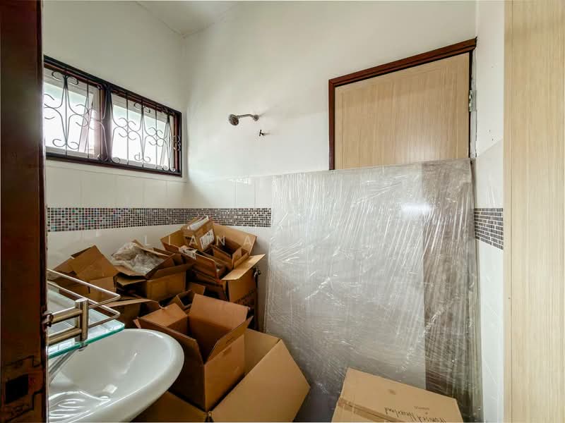 Rumah Teres 2 Tingkat untuk Dijual di SS14 (Subang Jaya) - Liana Sofea - Bathroom - PropertyGuru.com.my