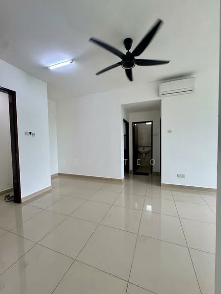 Condominium for Rent at All Seasons Park - Chris Teoh - Living Room - PropertyGuru.com.my