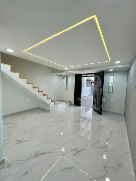 2-storey Terraced House for Sale in Taman Rinting (Masai) - Han Yong Ang - Living Room - PropertyGuru.com.my