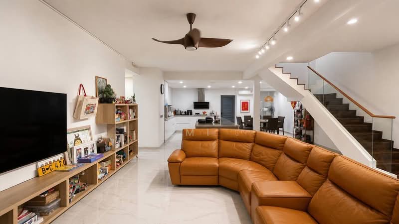 Semi-Detached House for Sale in Medan Damansara (Damansara Heights) - Azmi . - Living Room - PropertyGuru.com.my
