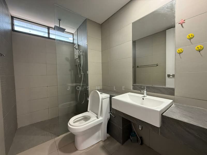 Service Residence for Rent at Serini Melawati - Josh Lee - Master Bathroom - PropertyGuru.com.my