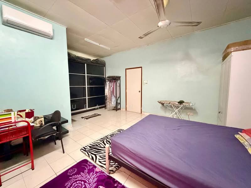 Rumah Teres 2 Tingkat untuk Dijual di Taman Pelangi Semenyih (Semenyih) - Fauran Nawawi - PropertyGuru.com.my
