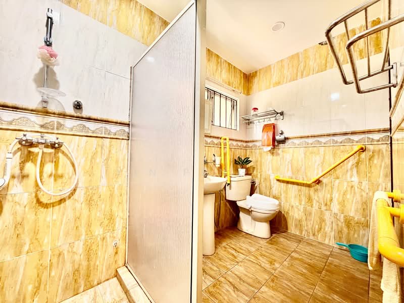 Bungalow for Sale in Taman Tun Dr Ismail (Kuala Lumpur) - Yin Peng . - Bathroom - PropertyGuru.com.my