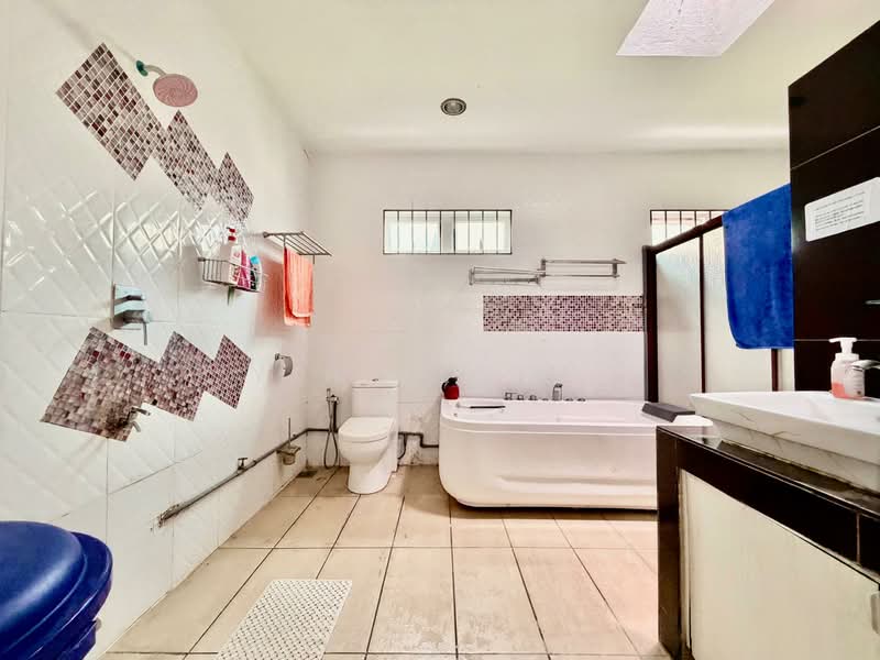 Bungalow for Sale in Taman Tun Dr Ismail (Kuala Lumpur) - Yin Peng . - Bathroom - PropertyGuru.com.my
