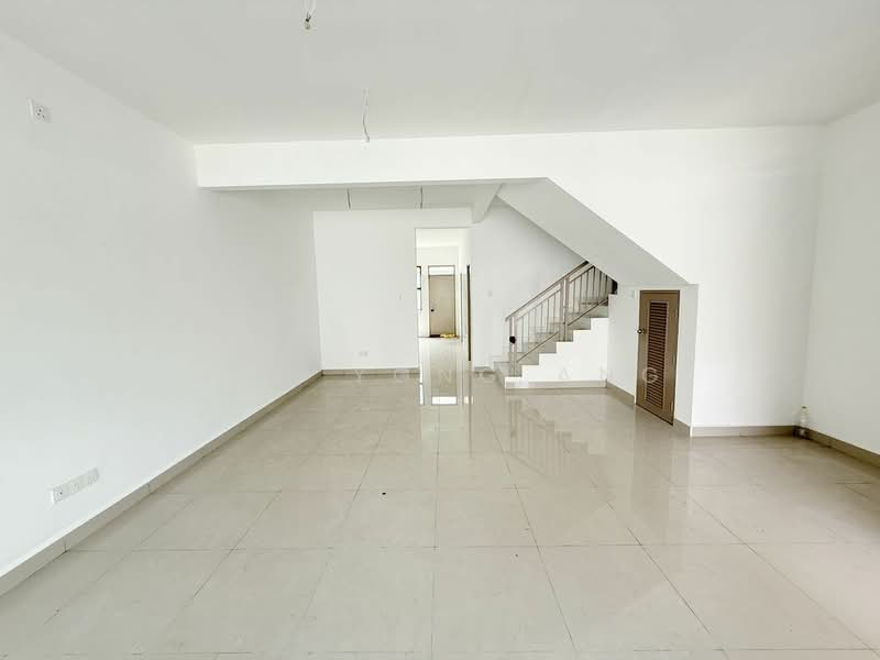 Rumah Teres 2 Tingkat untuk Dijual di Ulu Tiram (Johor) - Han Yong Ang - Living Room - PropertyGuru.com.my