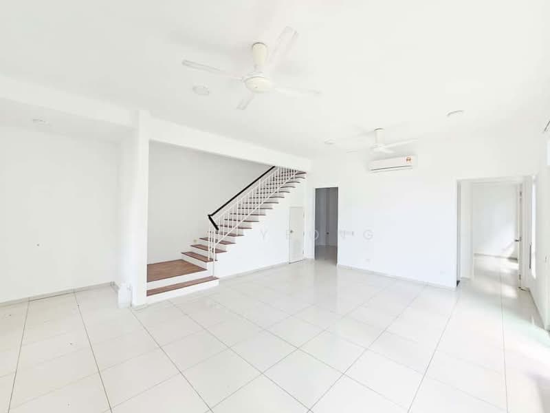 Cluster House for Sale in Eco Majestic (Semenyih) - Sum Yeong - Living Room - PropertyGuru.com.my
