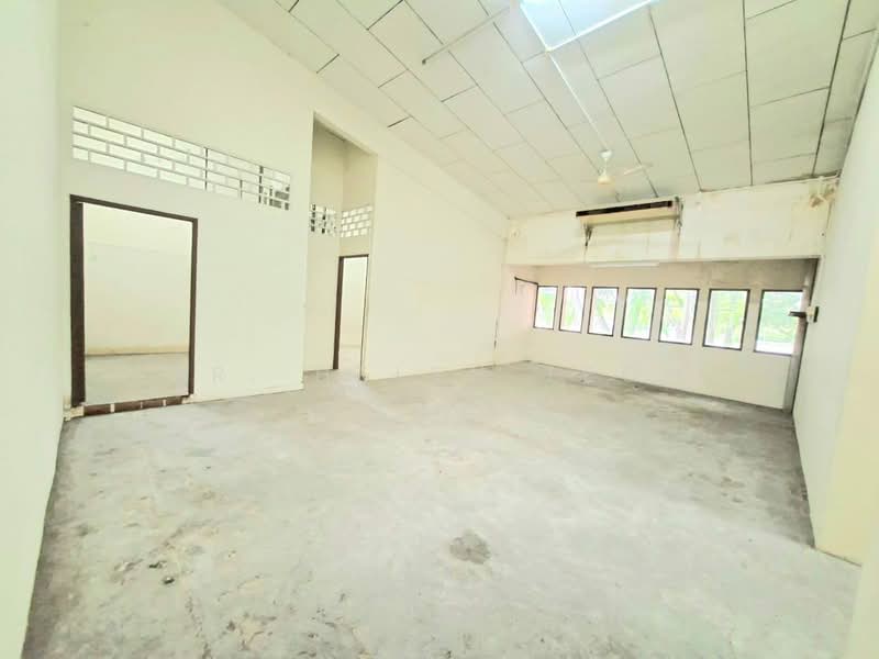 Gudang untuk Dijual di Butterworth (Penang) - Sr. Helen Teoh - Interior - PropertyGuru.com.my