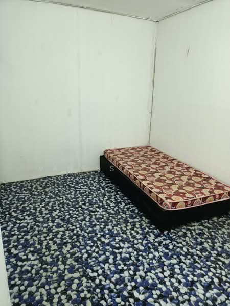 Kilang untuk Disewa di Kampung Baru Sungai Buloh (Sungai Buloh) - Vanessa Ong - Bedroom - PropertyGuru.com.my