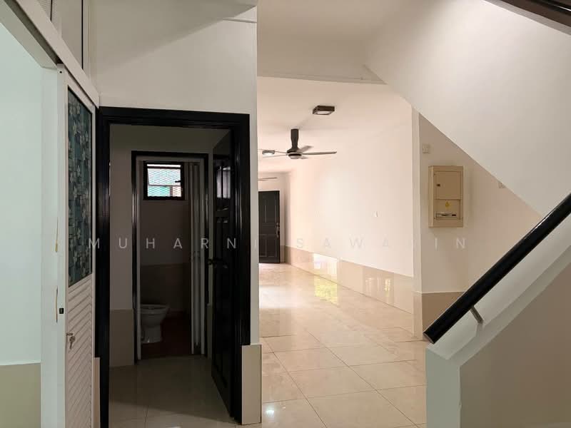 2-storey Terraced House for Sale in Bukit Jelutong (Shah Alam) - muharni sawarin - Bathroom - PropertyGuru.com.my