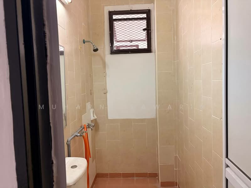2-storey Terraced House for Sale in Bukit Jelutong (Shah Alam) - muharni sawarin - Bathroom - PropertyGuru.com.my