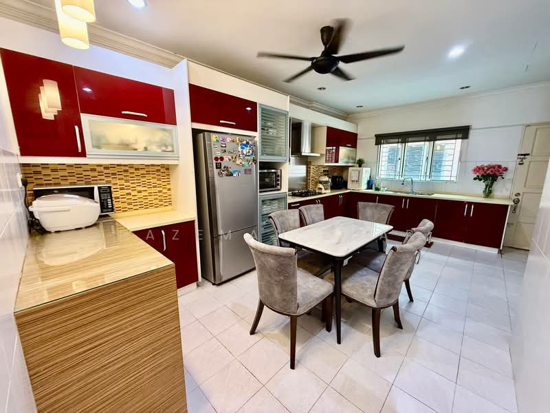 Rumah Teres 2 Tingkat untuk Dijual di Seksyen 7 (Shah Alam) - Hazeman Omar - Kitchen - PropertyGuru.com.my