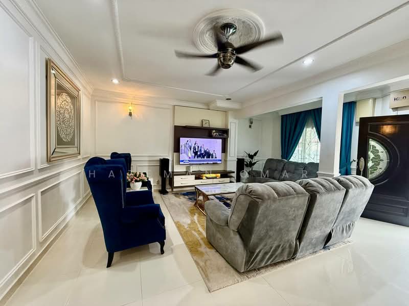 Rumah Teres 2 Tingkat untuk Dijual di Seksyen 7 (Shah Alam) - Hazeman Omar - Living Room - PropertyGuru.com.my