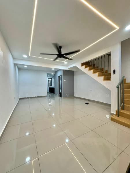 Rumah Teres 2 Tingkat untuk Dijual di Kota Masai (Pasir Gudang) - Han Yong Ang - Living Room - PropertyGuru.com.my