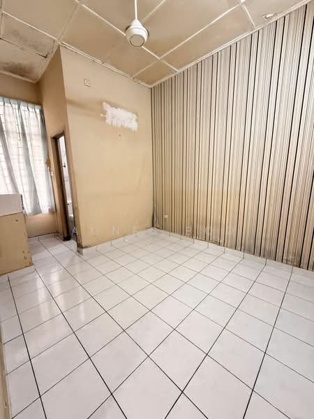 Rumah Teres 1.5 Tingkat untuk Dijual di Taman Molek (Johor Bahru) - Agnes Boo - Interior - PropertyGuru.com.my