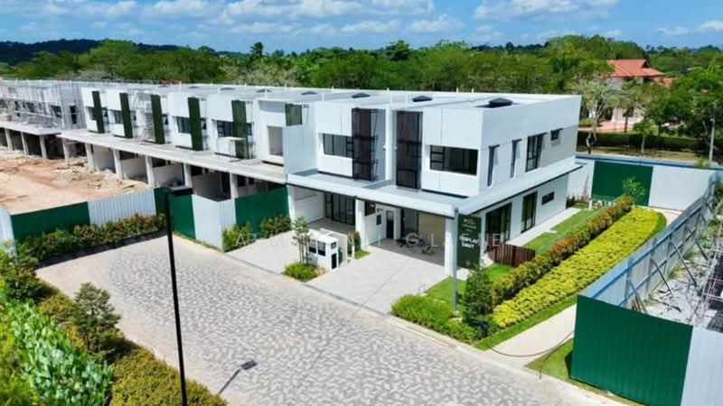 Semi-Detached House for Sale in Gelang Patah (Johor) - Aamani Lee - Exterior - PropertyGuru.com.my