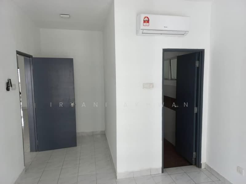 Condominium for Sale at Residensi Hijauan Lumayan - Iryani Akhwan - Foyer - PropertyGuru.com.my