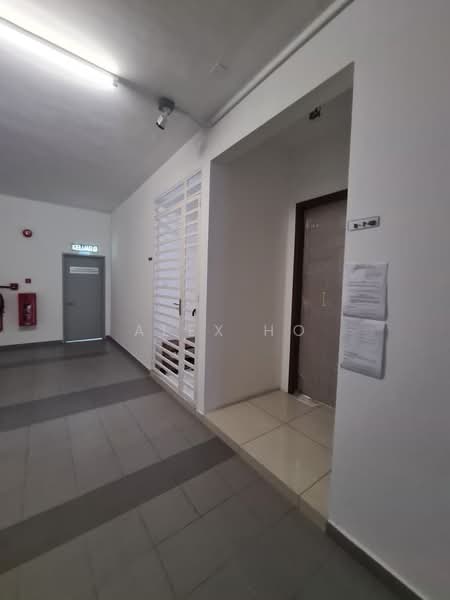 Servis Apartment untuk Dijual di Palm Garden - Alex Ho - Corridor - PropertyGuru.com.my