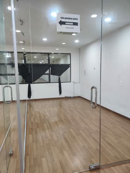 Shop / Office for Rent in Seksyen 22 (Shah Alam) - Bernard Tay - Interior - PropertyGuru.com.my