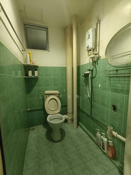 Pangsapuri untuk Dijual di Jelutong Palace - Li Fang - Bathroom - PropertyGuru.com.my