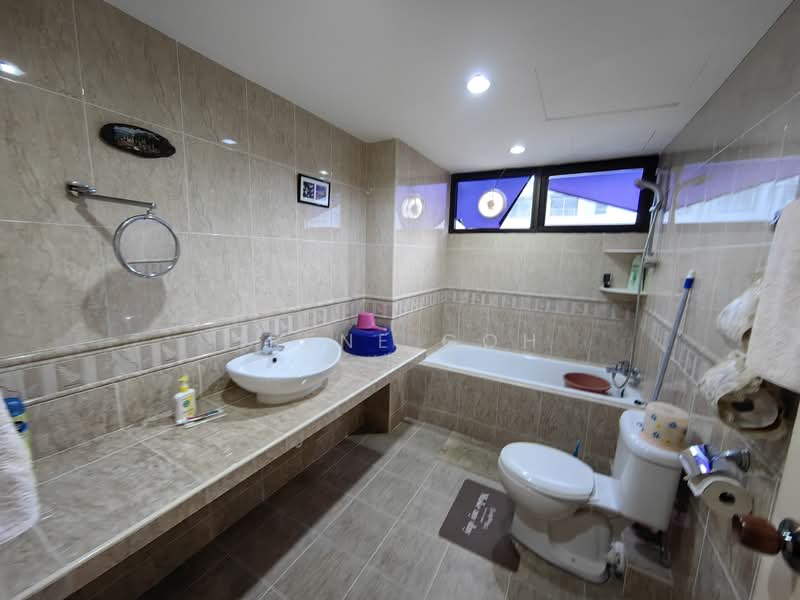 Condominium for Sale at Twin Towers - Irene Goh - Bathroom - PropertyGuru.com.my